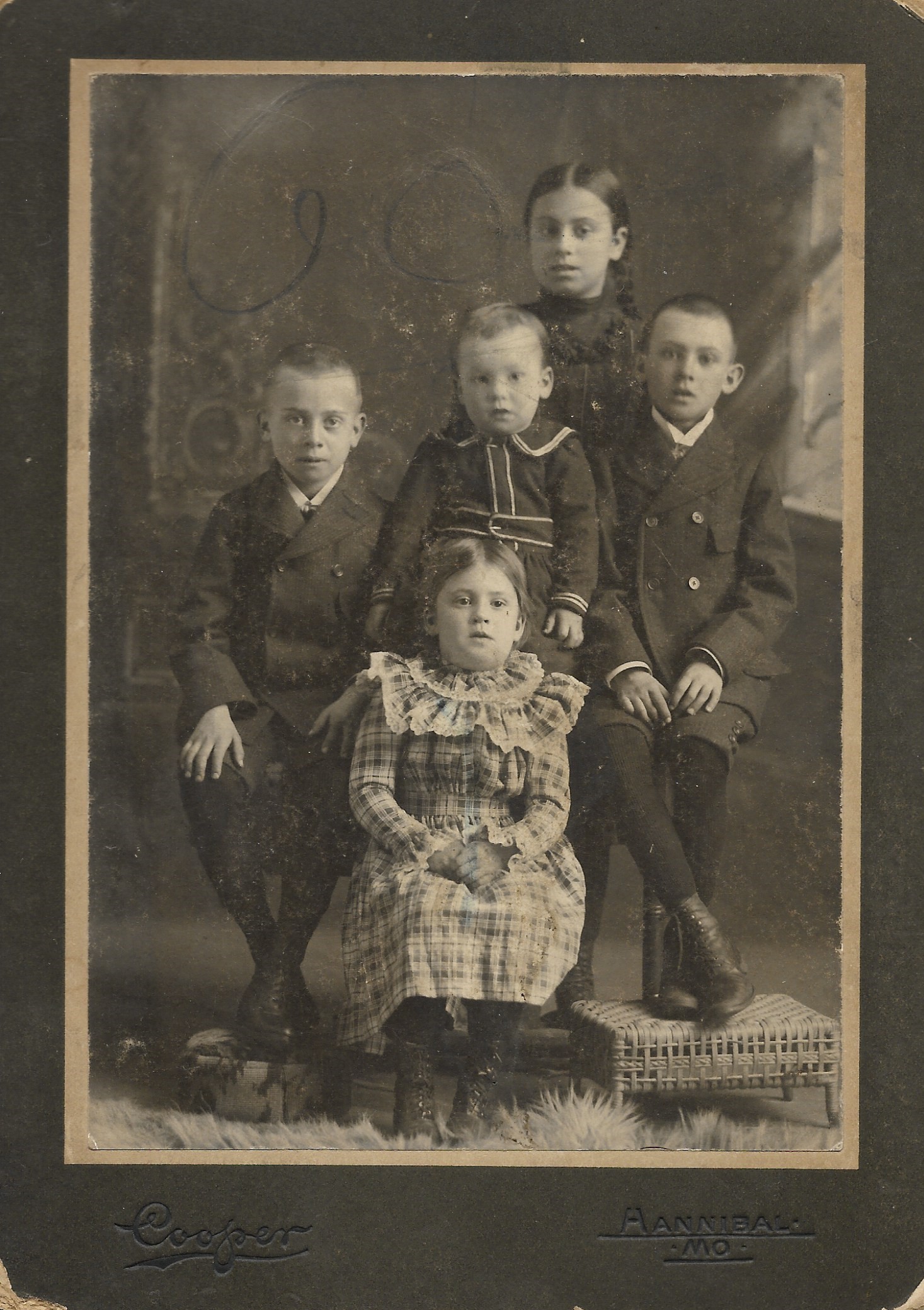 Margarett Rupp and Siblings.  (top row: Mary, middle row L-R: John, Henry, George; bottom: Margaret) Taken in Hannibal, MO  <Nicholas and Magarett Rupp's Children>